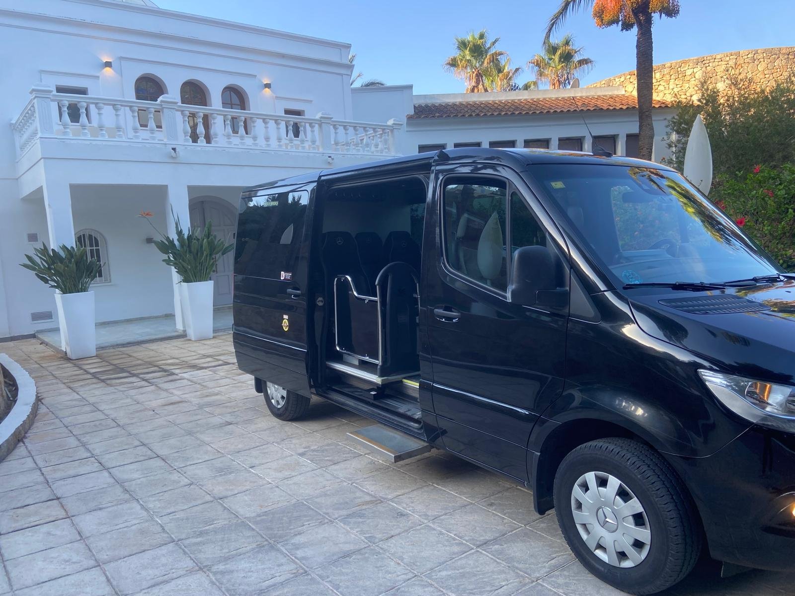 Mercedes-Benz Sprinter 10 plazas con chófer en Madrid