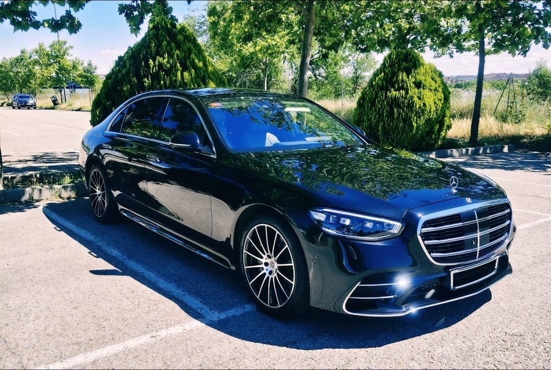 Mercedes-Benz Clase S con chófer en Madrid